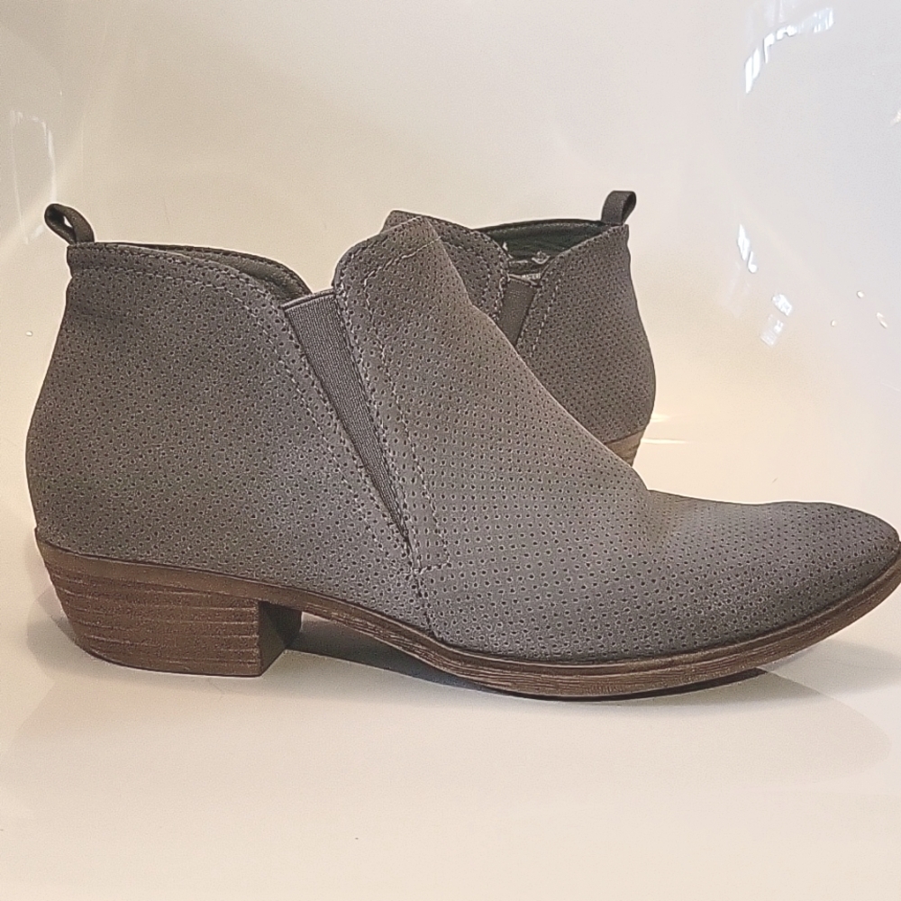 🛍CLEARANCE🛍 Ankle Boot Sz. 8.5